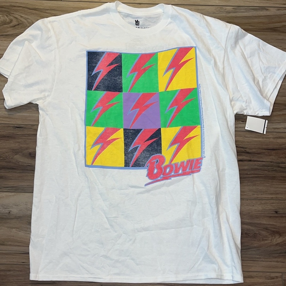 David Bowie Lightning Bolt Graphic Tee NWT Size M